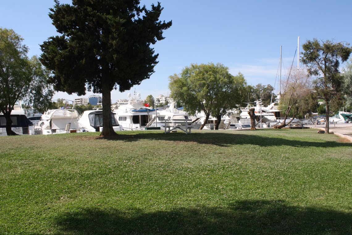 marina alimos surroundings