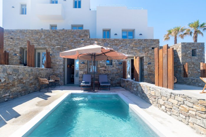 Paros Comfy Suites